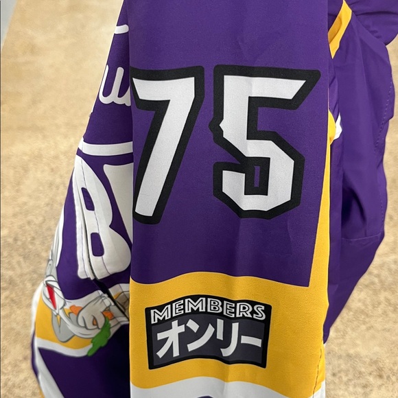 Members Only Looney Tunes Puffer - Picture 4 of 4